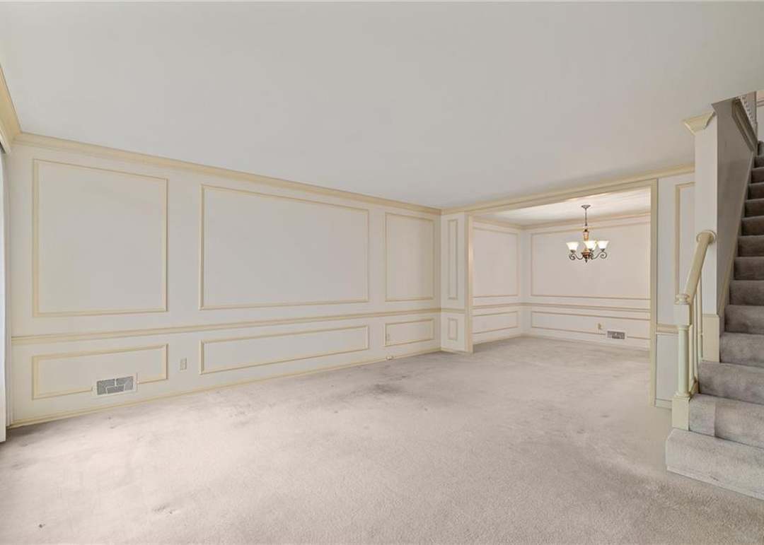 8373 Somerset Drive — photo 6