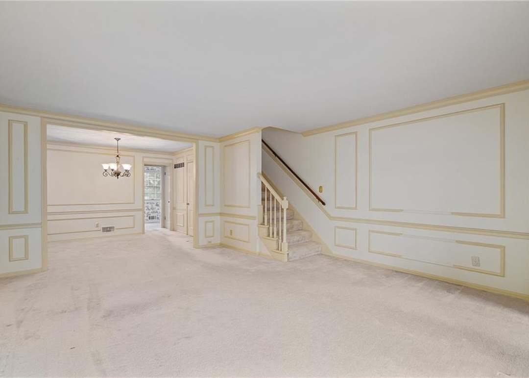 8373 Somerset Drive — photo 11