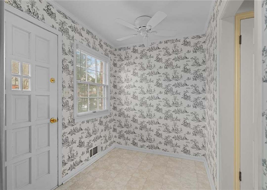 8373 Somerset Drive — photo 15