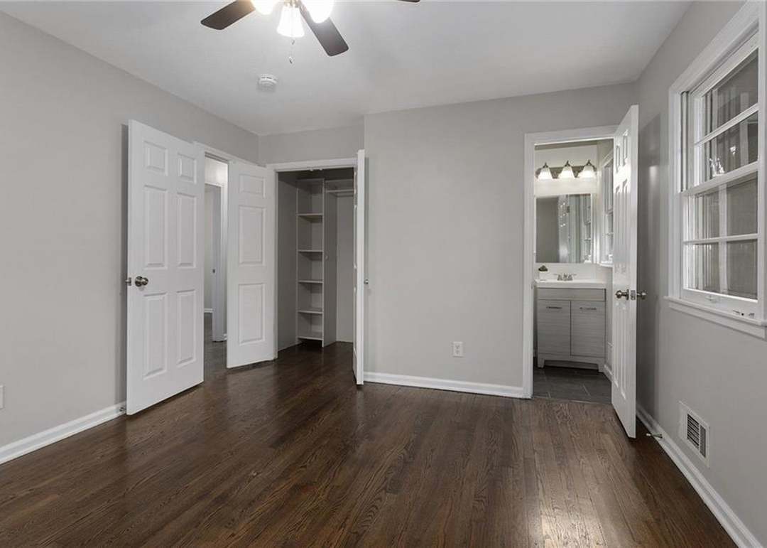 13008 Corrington Avenue — photo 5