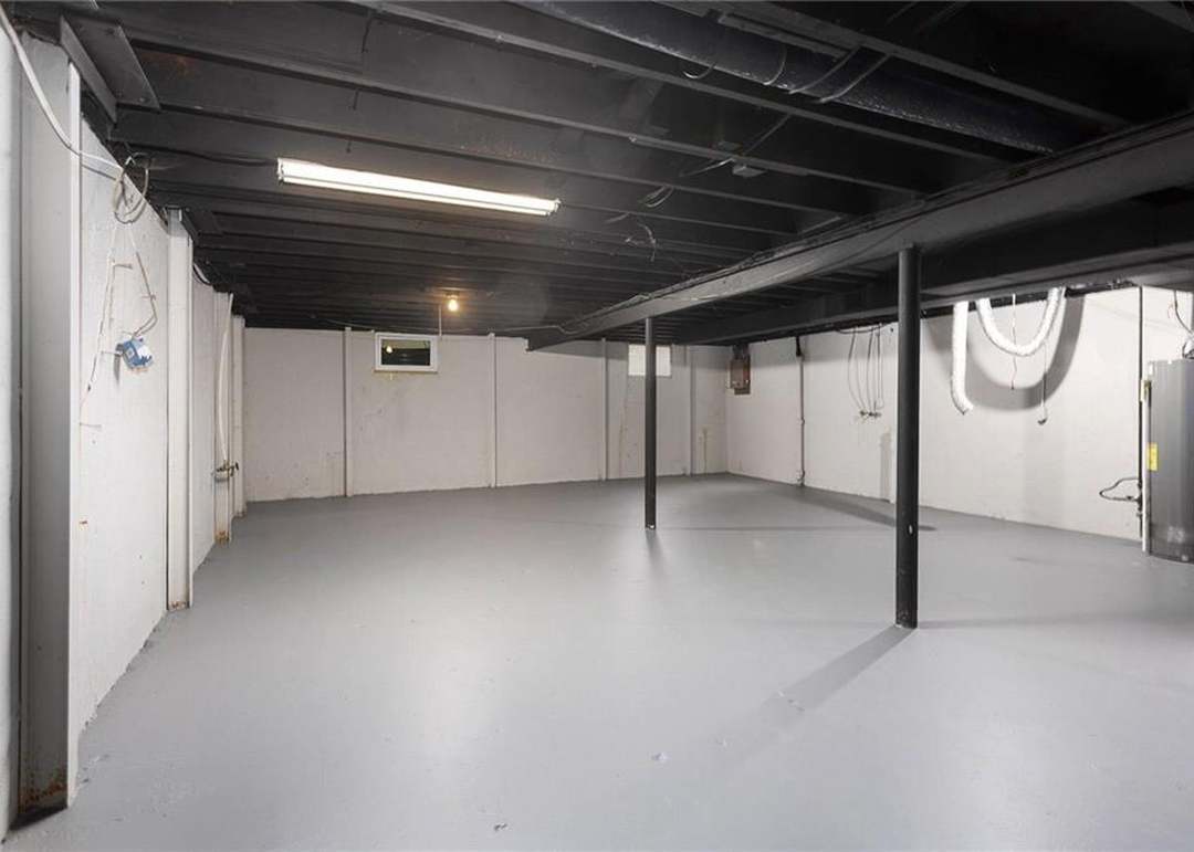13008 Corrington Avenue — photo 21
