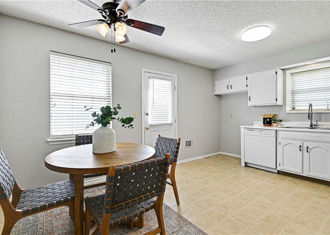 6709 W 150th Street — photo 2
