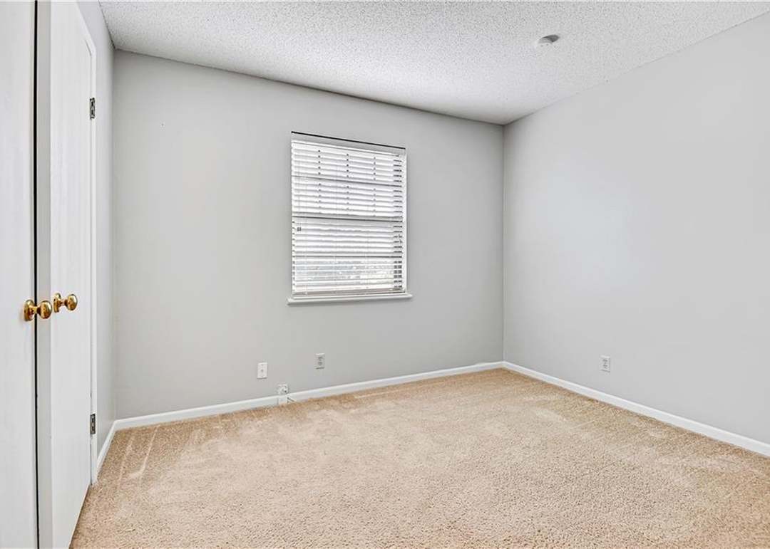 6709 W 150th Street — photo 7