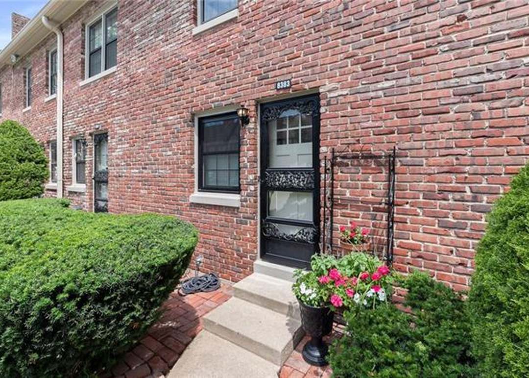 8383 Somerset Drive — photo 9