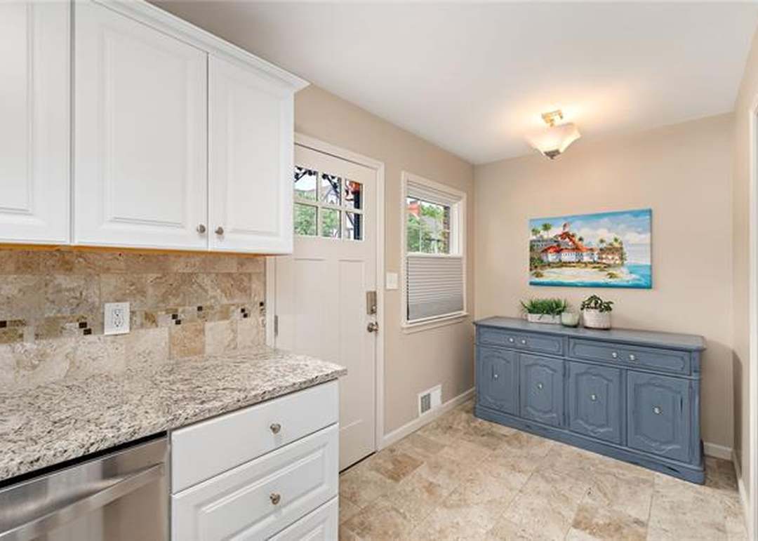 8383 Somerset Drive — photo 17