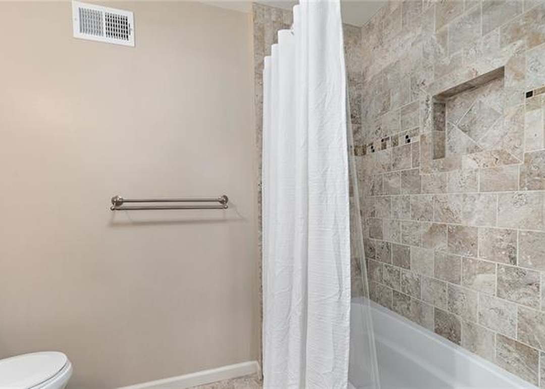 8383 Somerset Drive — photo 25