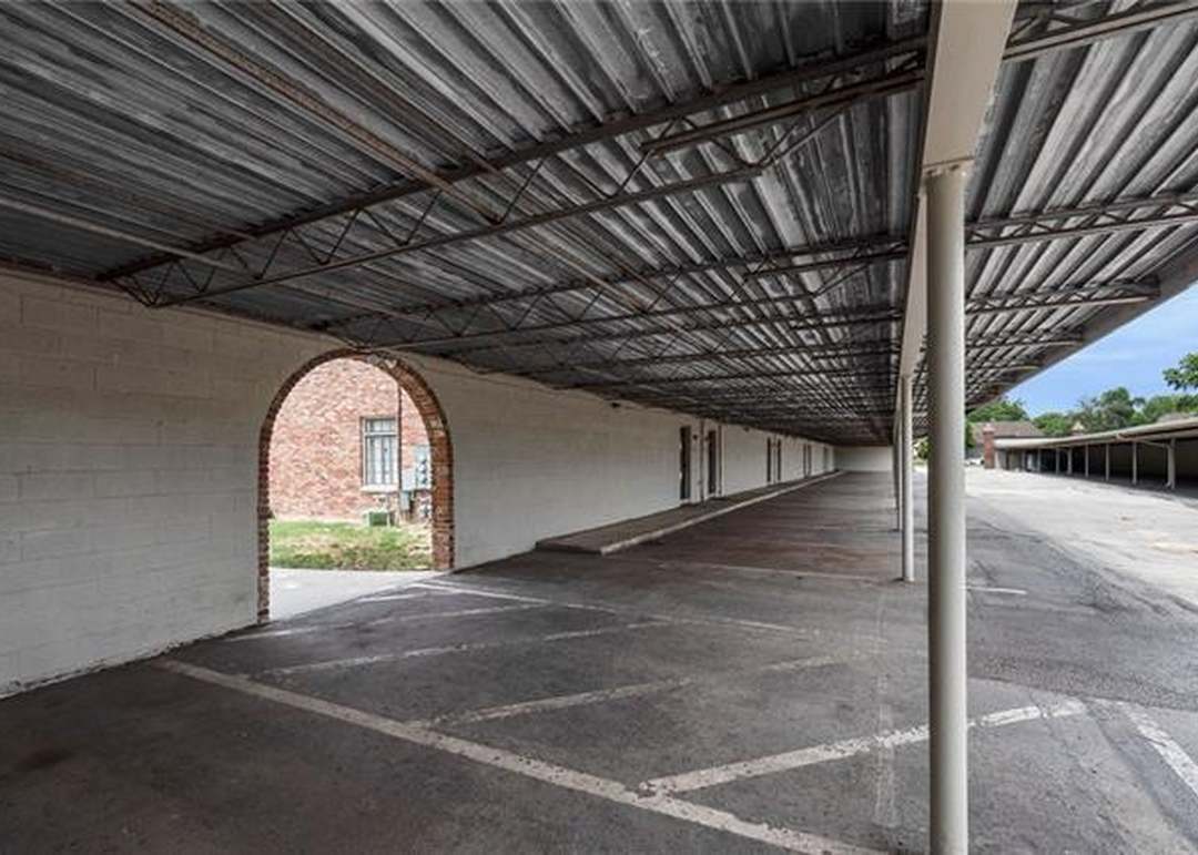 8383 Somerset Drive — photo 34