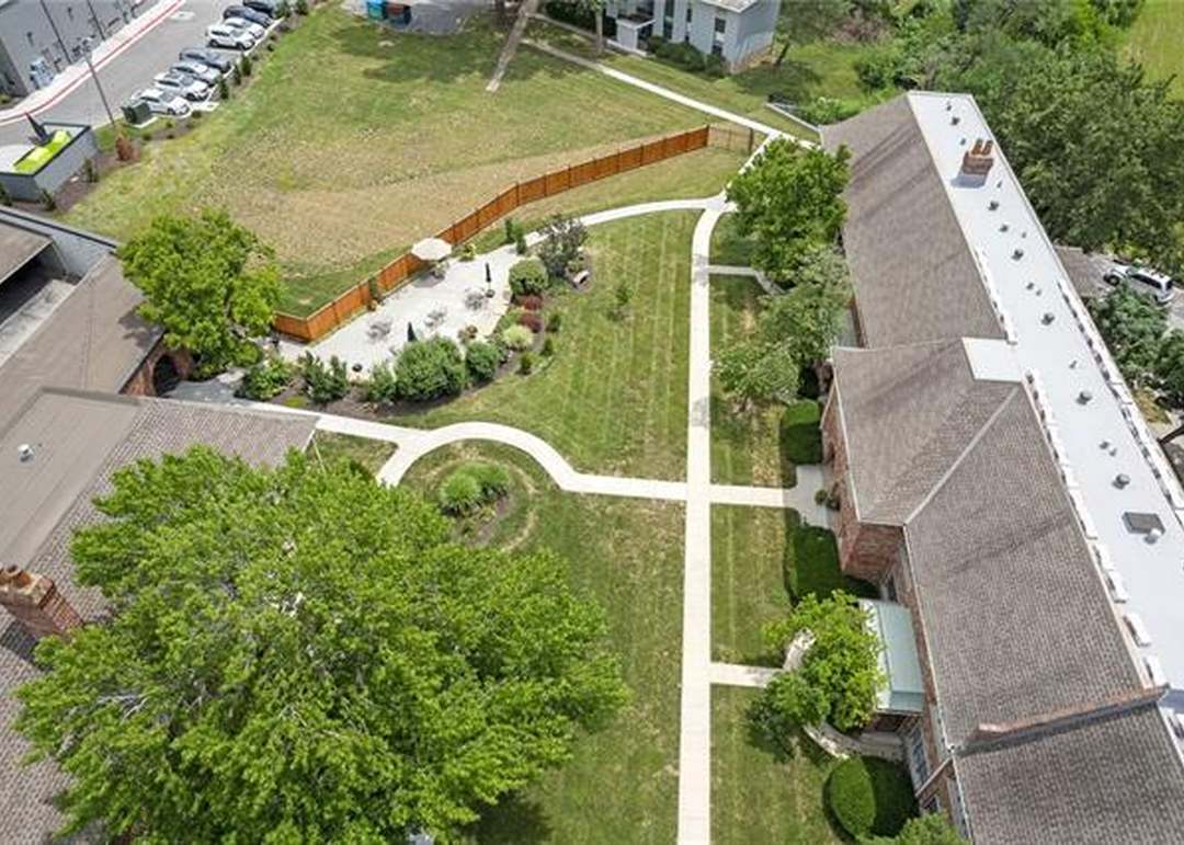8383 Somerset Drive — photo 42