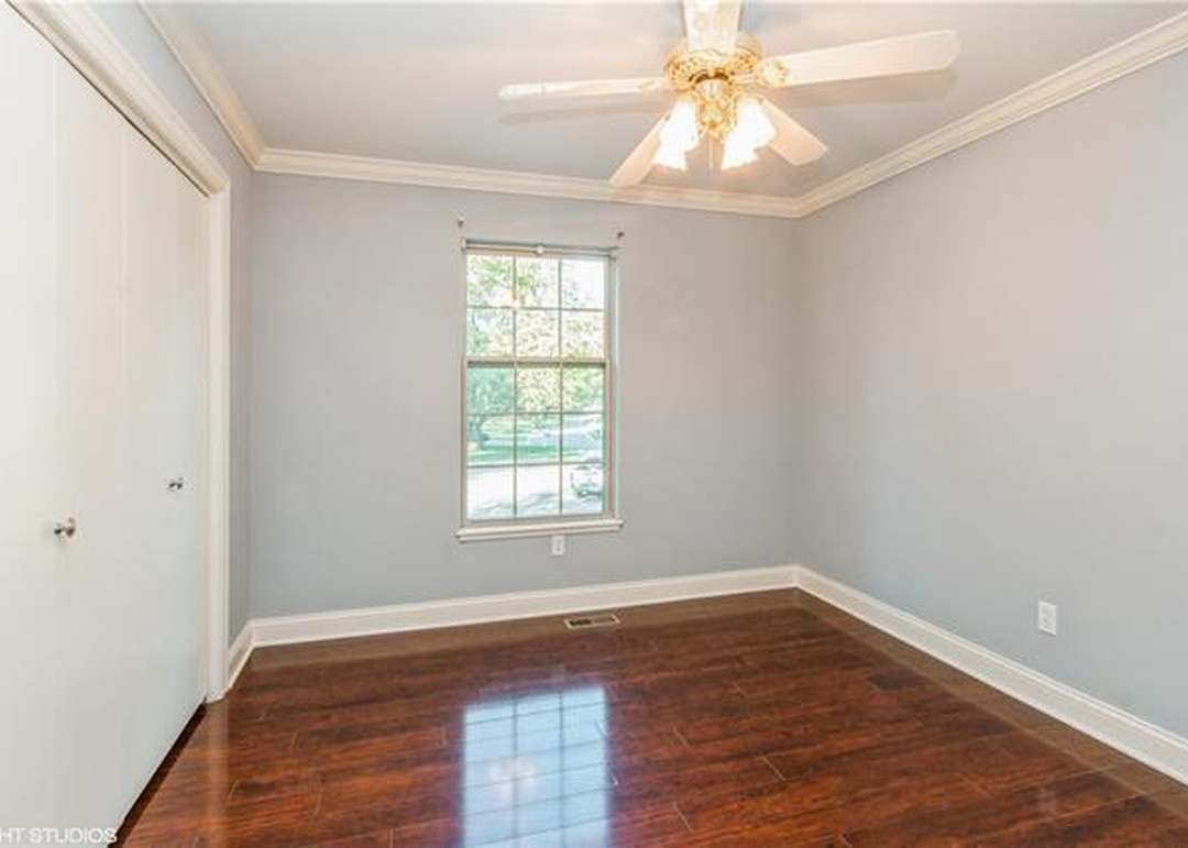 11931 W 72nd Terrace — photo 3