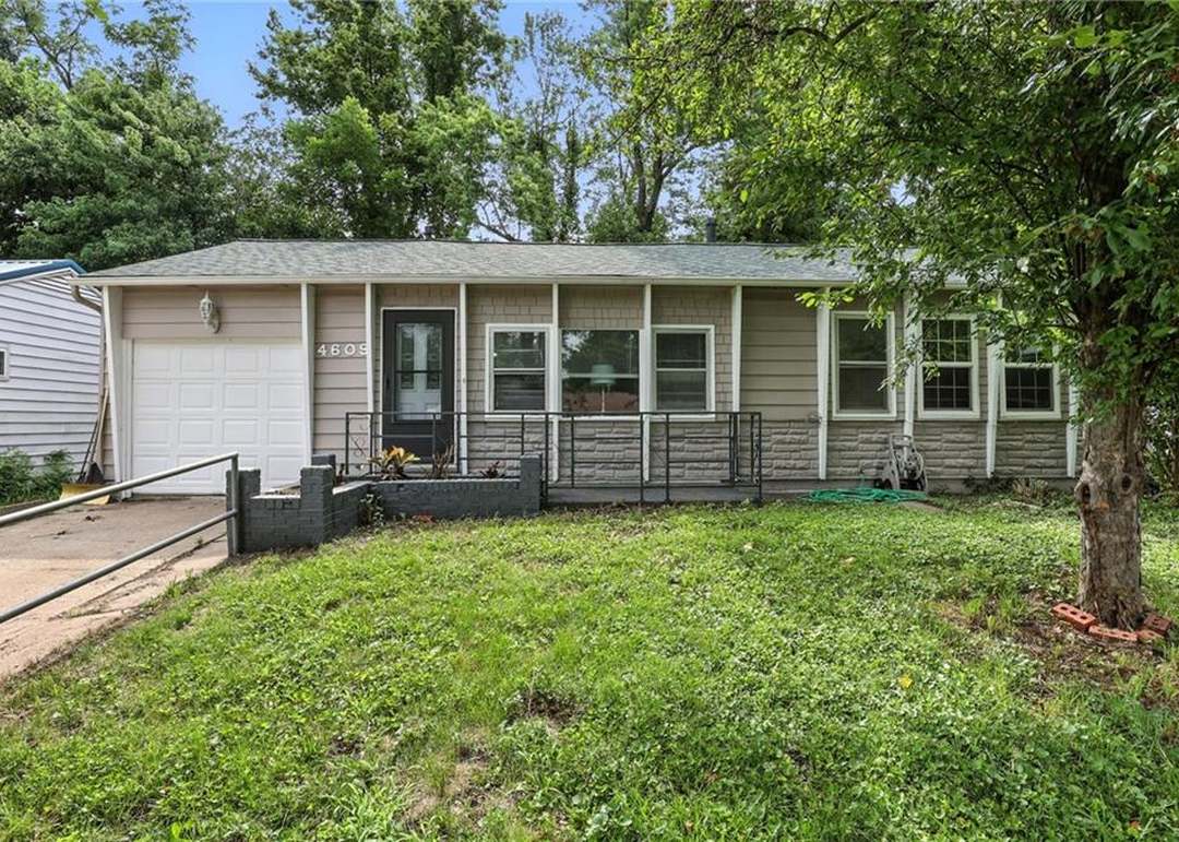 4609 N Troost Avenue — photo 8