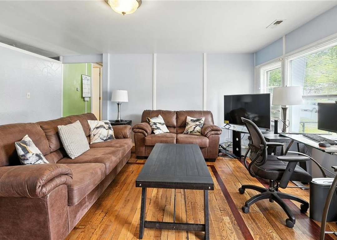 4609 N Troost Avenue — photo 15