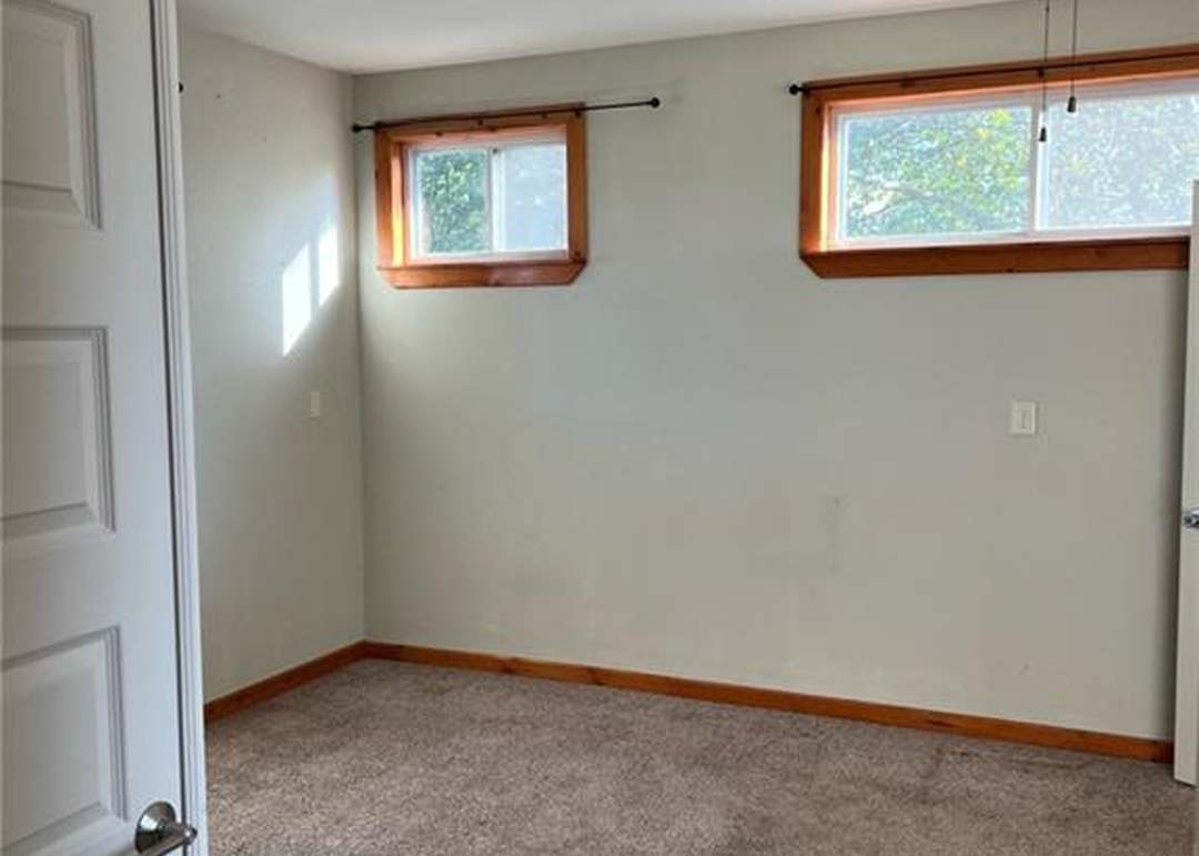 1004 W 14th Street — photo 35