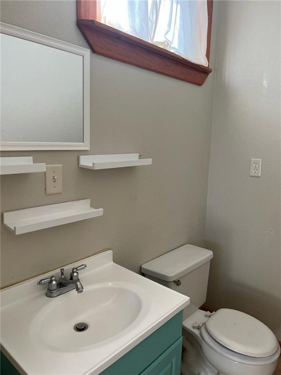 1004 W 14th Street — photo 39