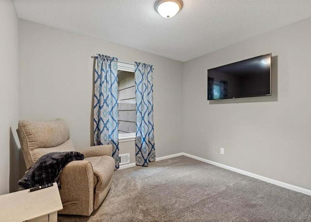 8704 W 88th Street — photo 18