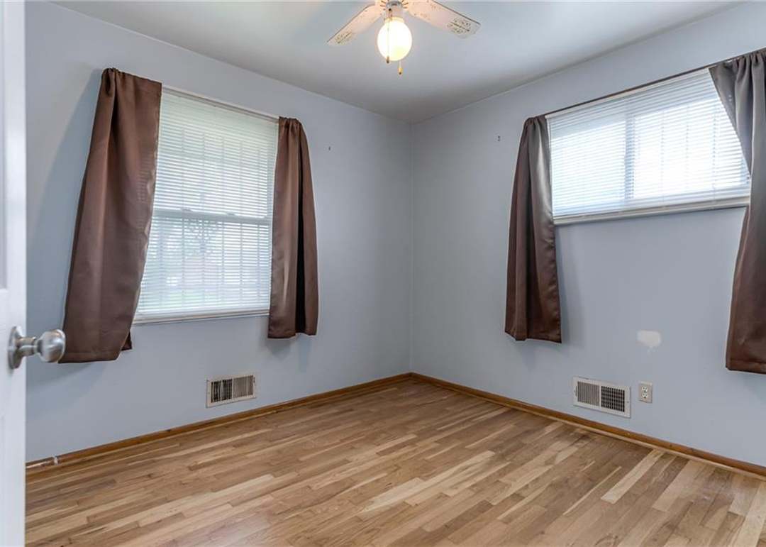 4922 E 41st Street — photo 13