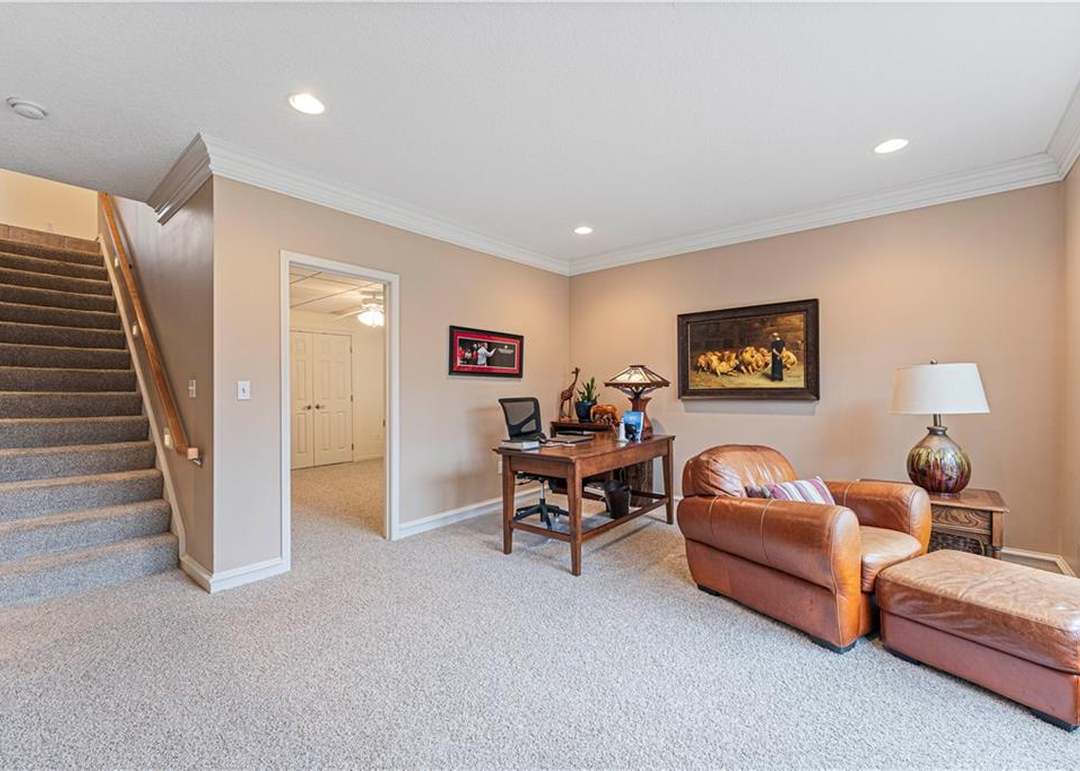 7056 Northern Avenue — photo 33