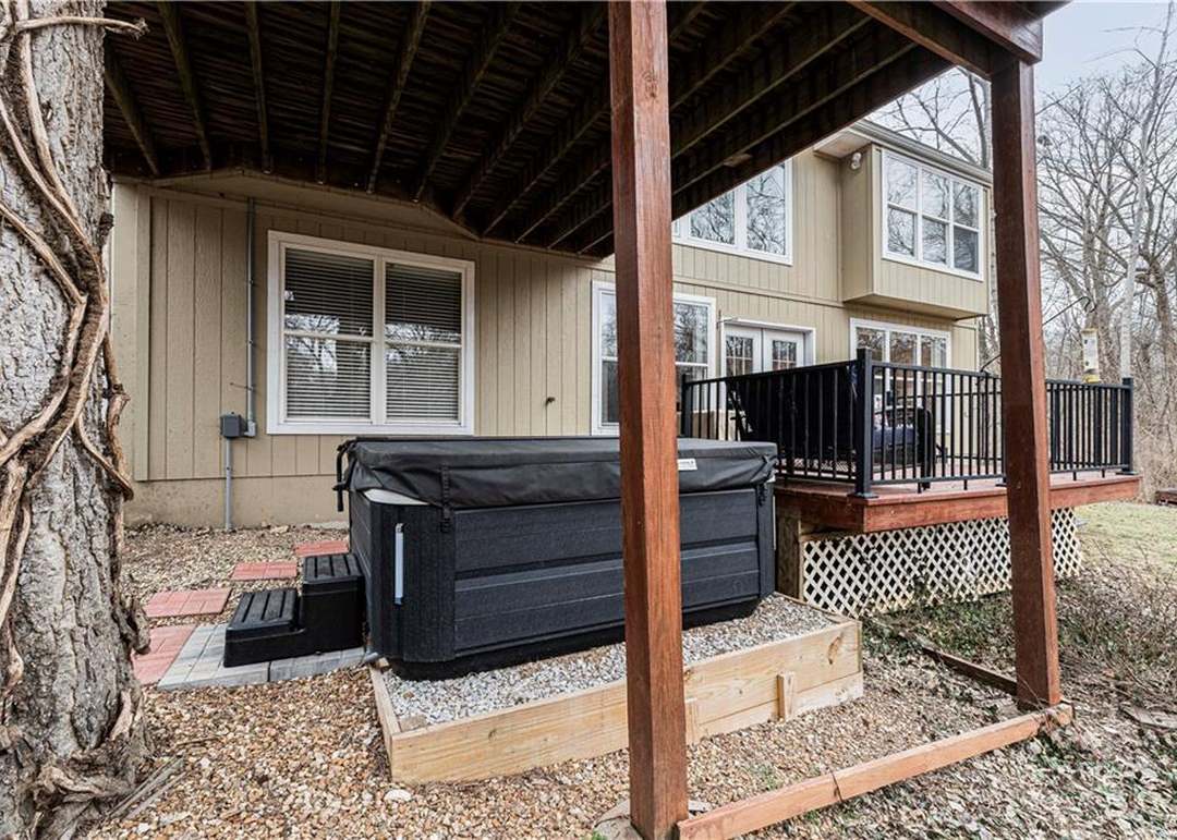 7056 Northern Avenue — photo 46
