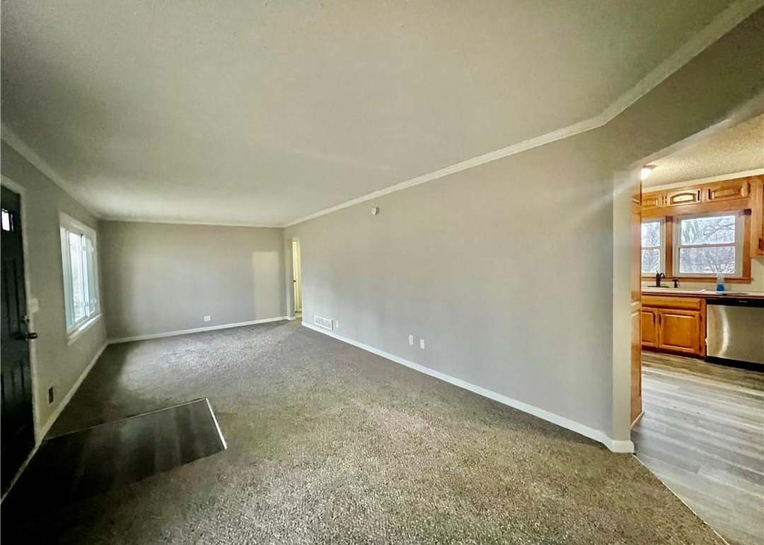 6003 E 101st Street — photo 7