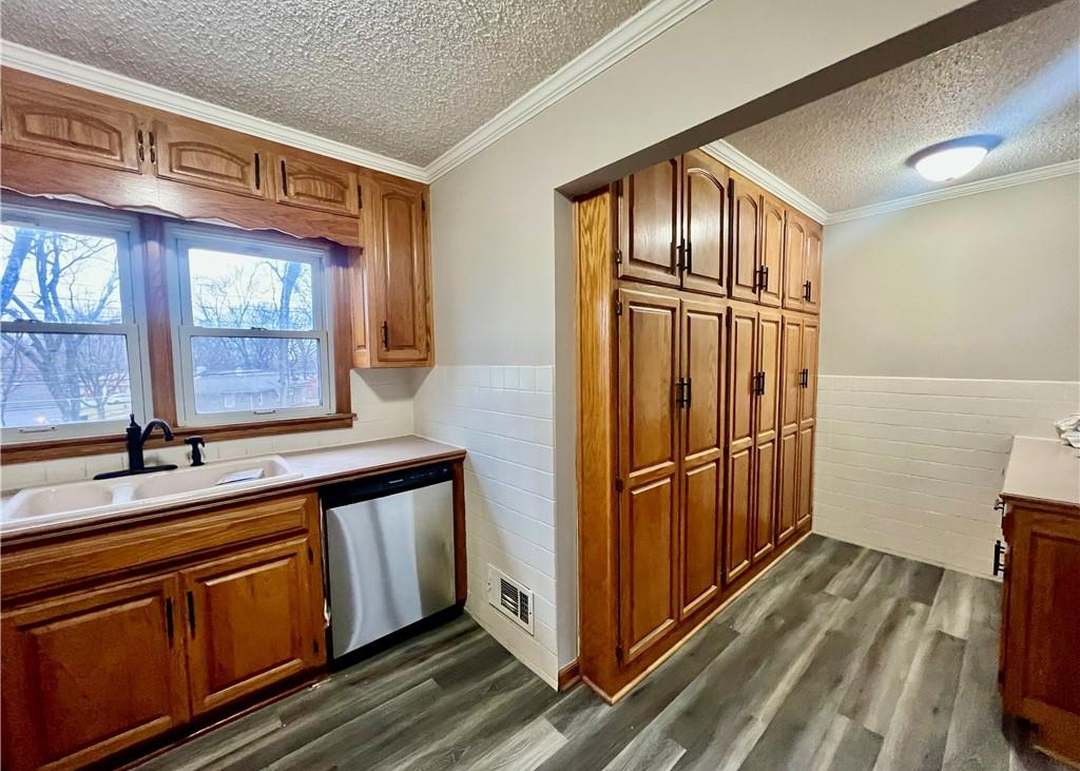 6003 E 101st Street — photo 11