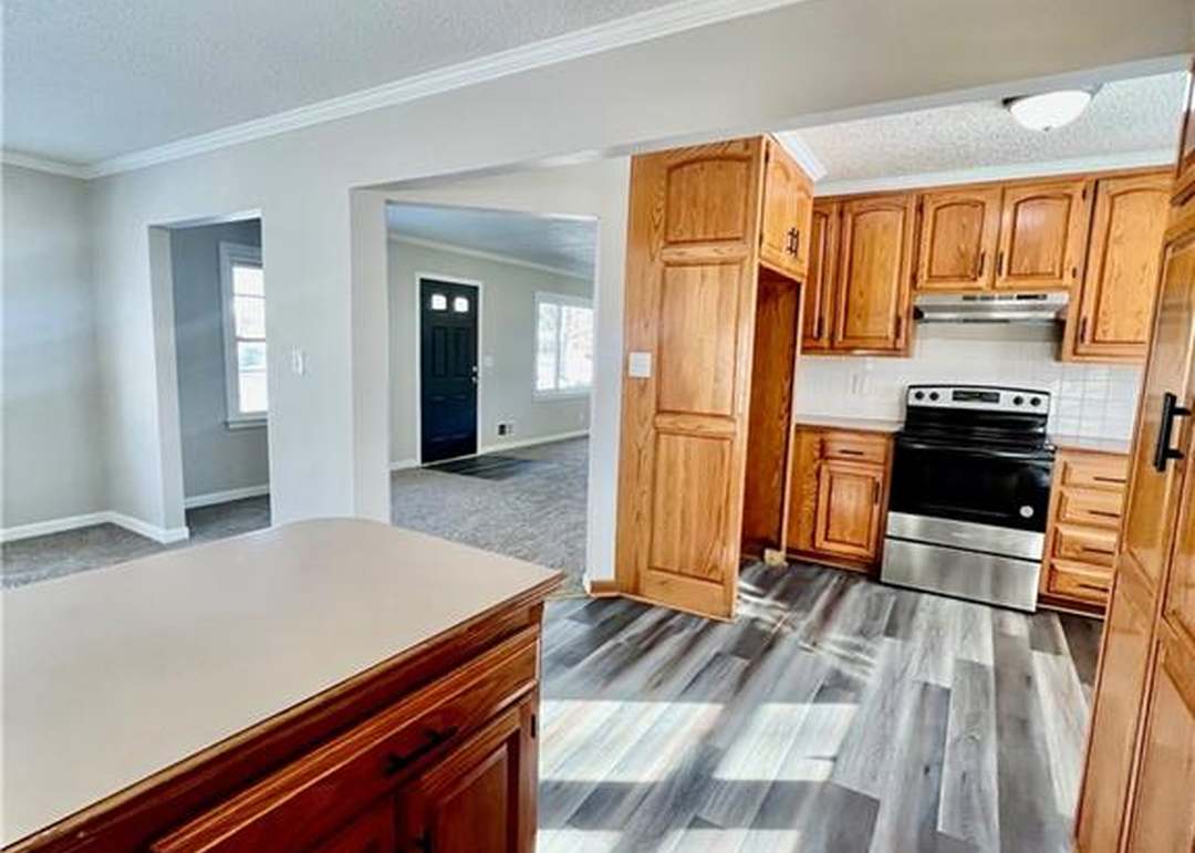 6003 E 101st Street — photo 12
