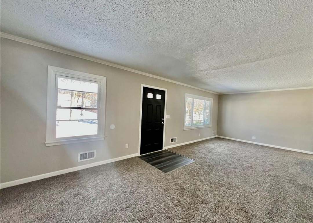 6003 E 101st Street — photo 17