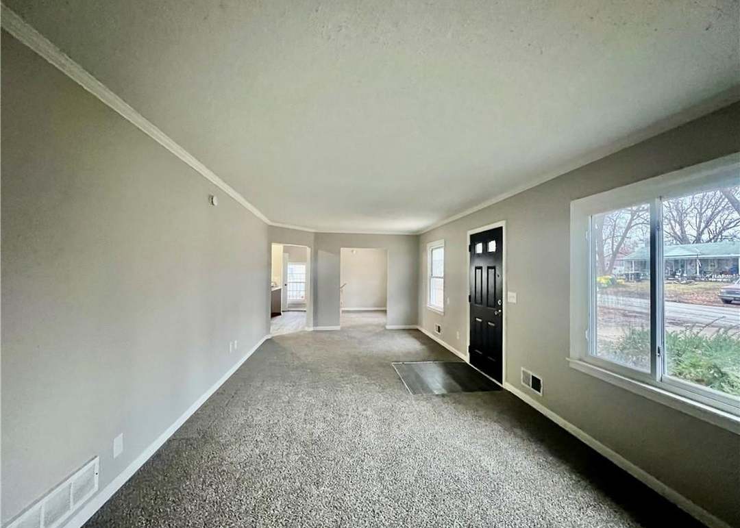 6003 E 101st Street — photo 18