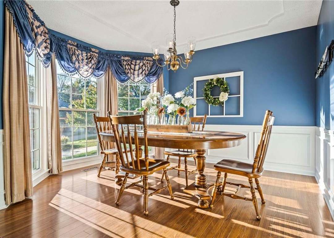 10211 Bradshaw Street — photo 11