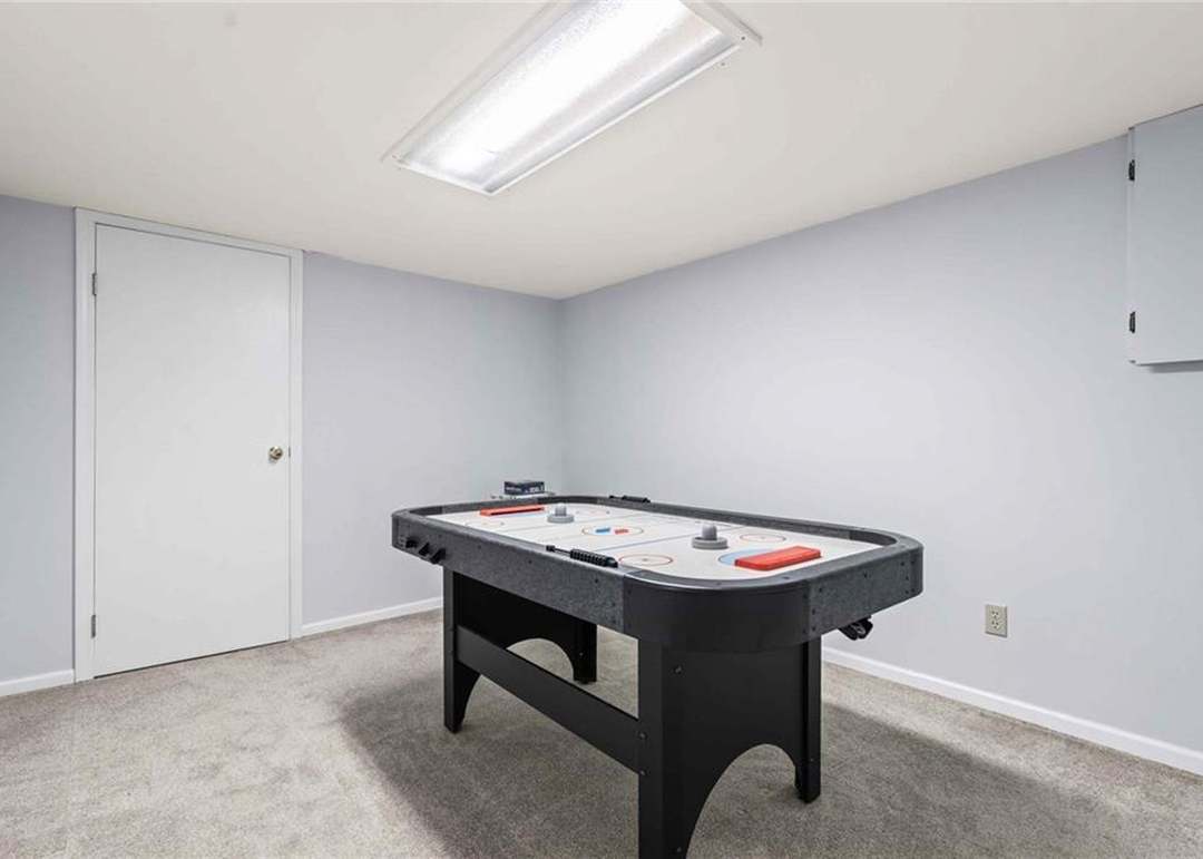 10211 Bradshaw Street — photo 30