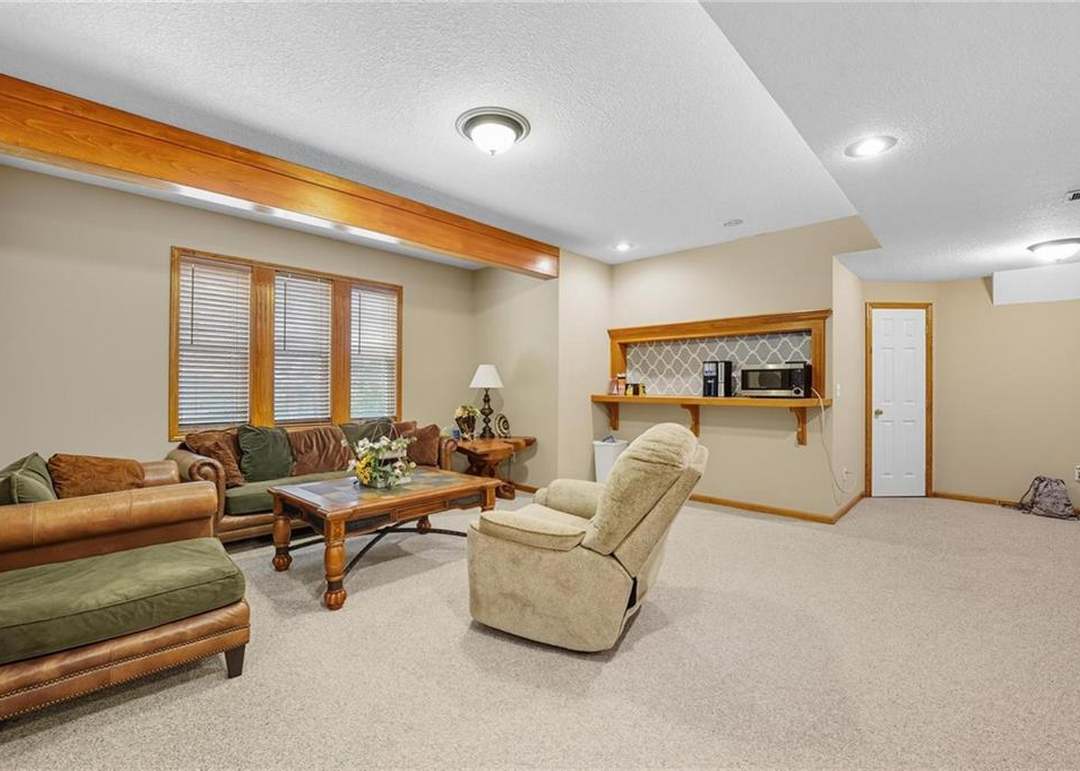 902 Aspen Drive — photo 39