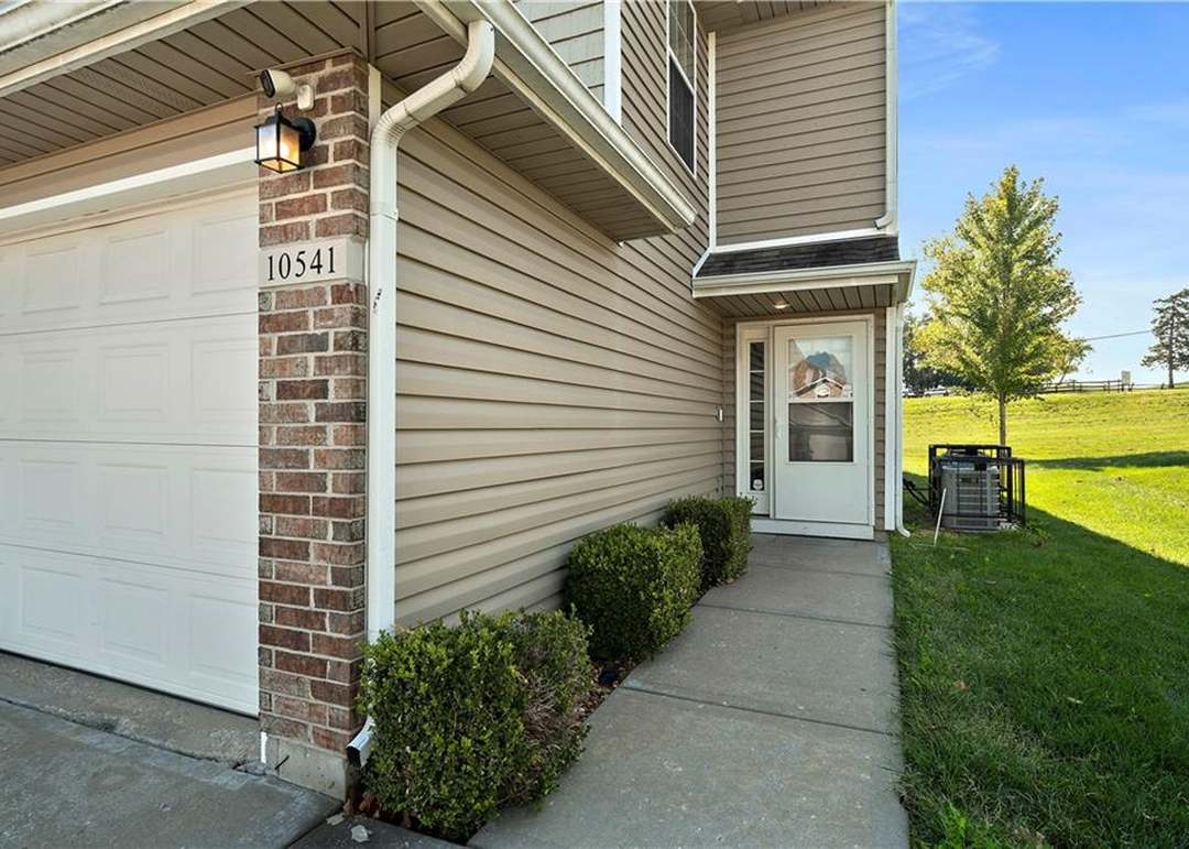 10541 E 46 Terrace — photo 14