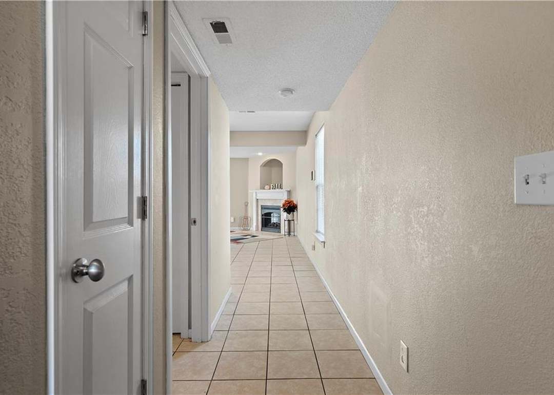 10541 E 46 Terrace — photo 15