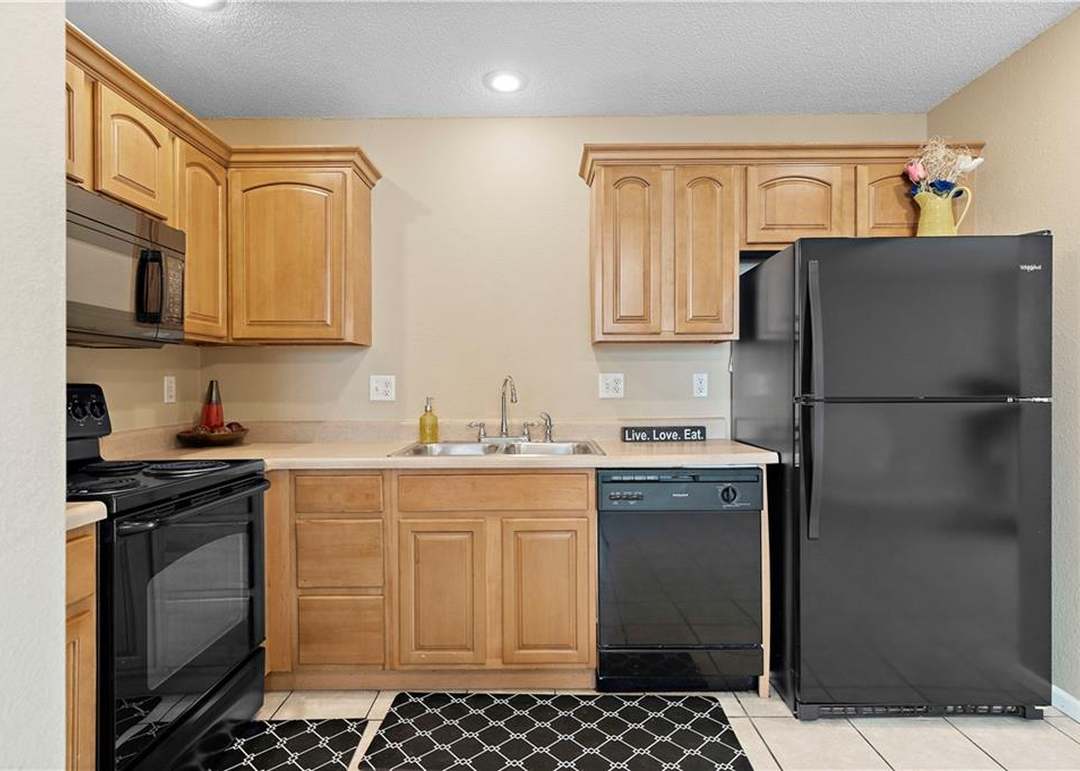10541 E 46 Terrace — photo 24