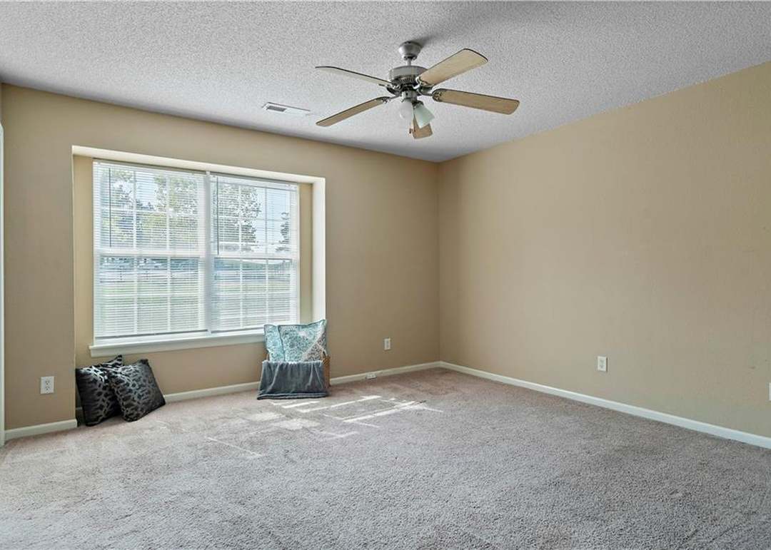 10541 E 46 Terrace — photo 31