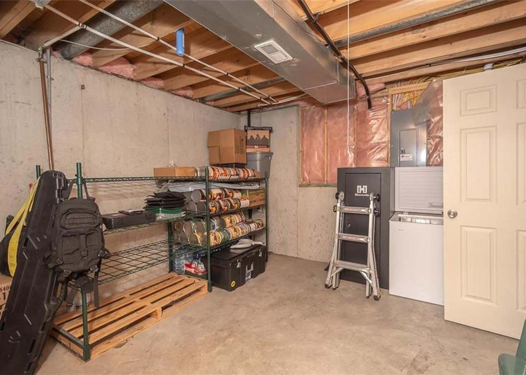 825 N Spruce Street — photo 35