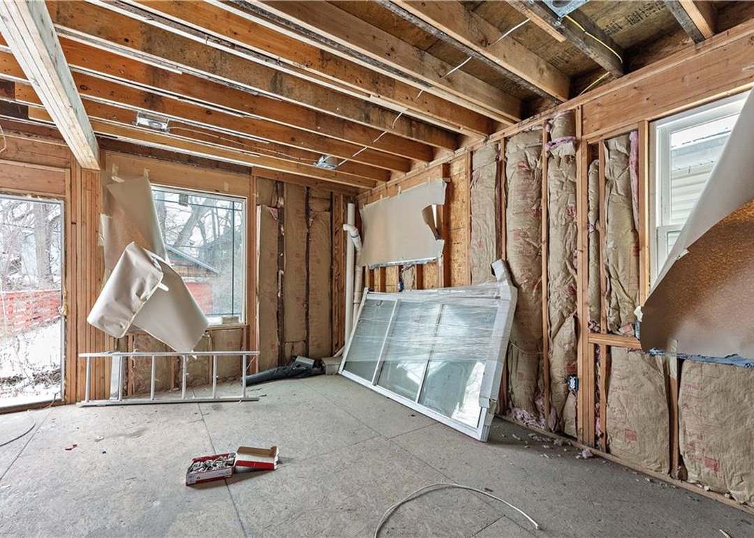 2623 Brighton Avenue — photo 6