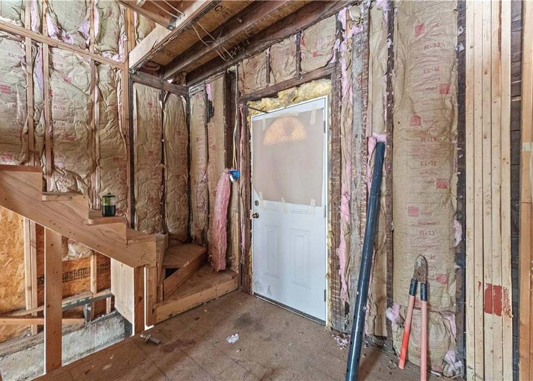 2623 Brighton Avenue — photo 10
