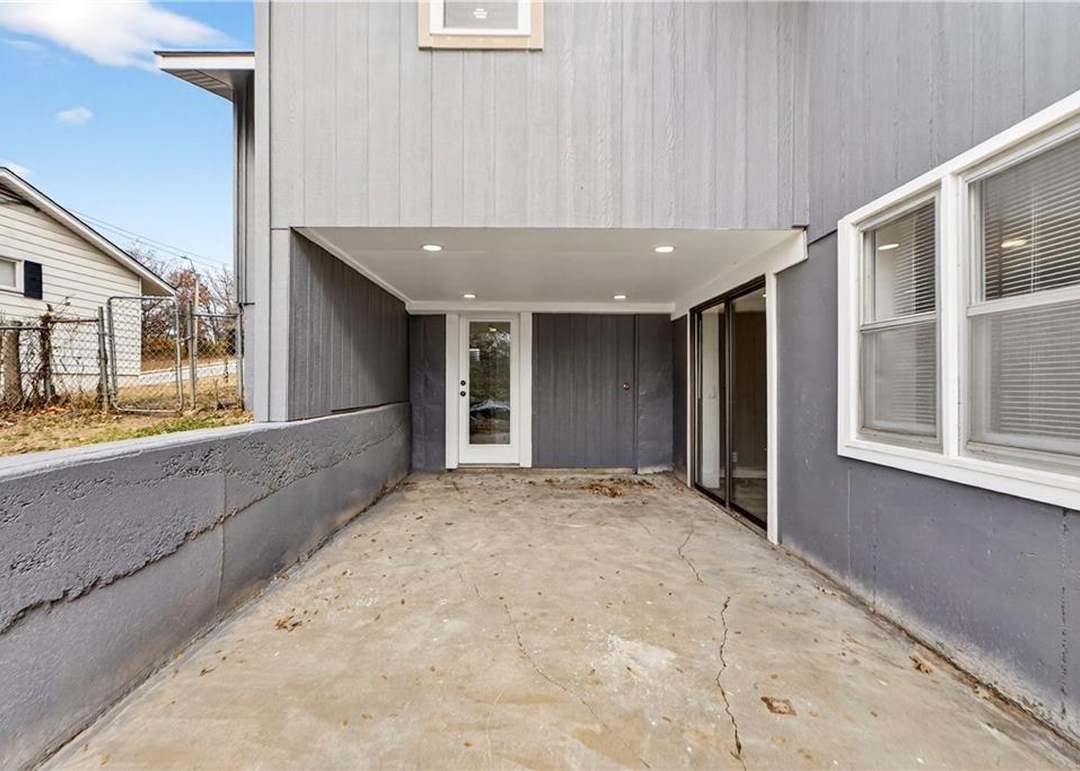 7409 E 51st Street — photo 37