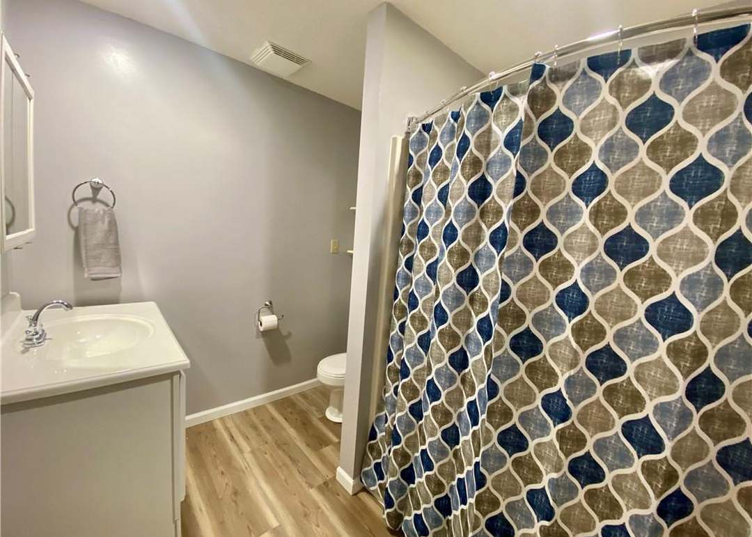 517 Kindred Drive — photo 3