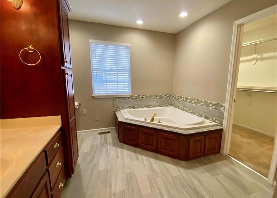517 Kindred Drive — photo 5