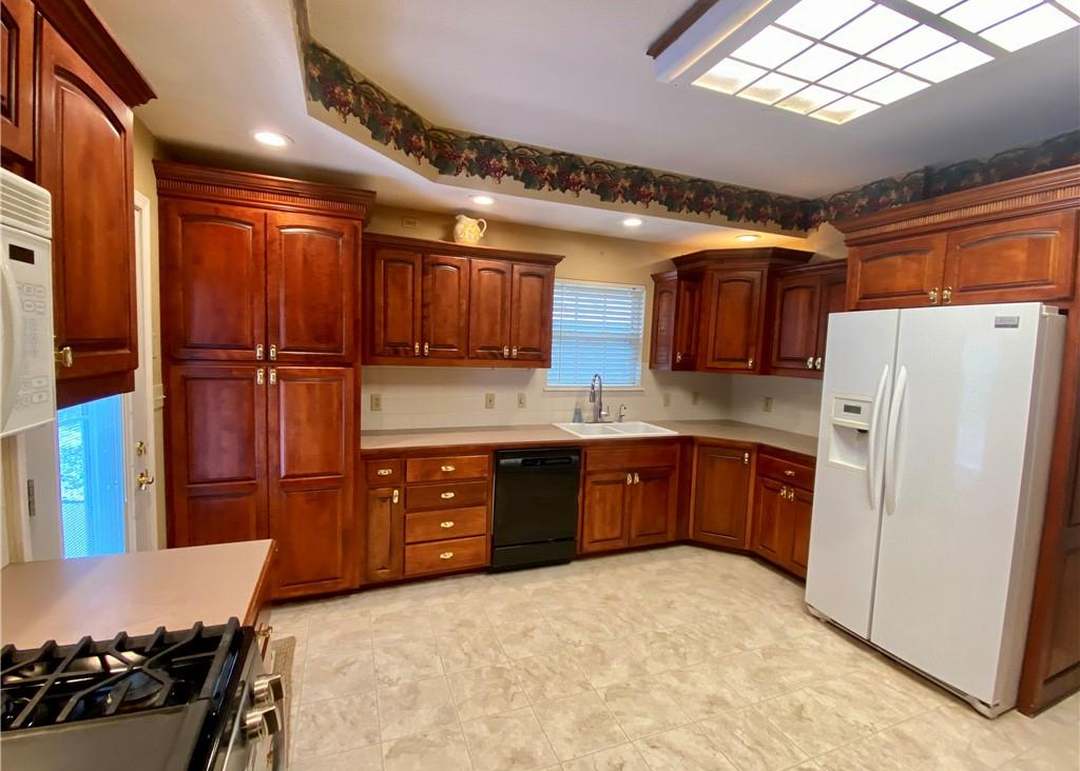 517 Kindred Drive — photo 14