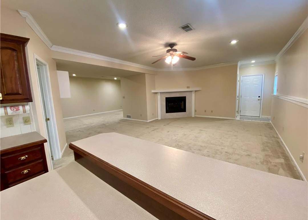 517 Kindred Drive — photo 31