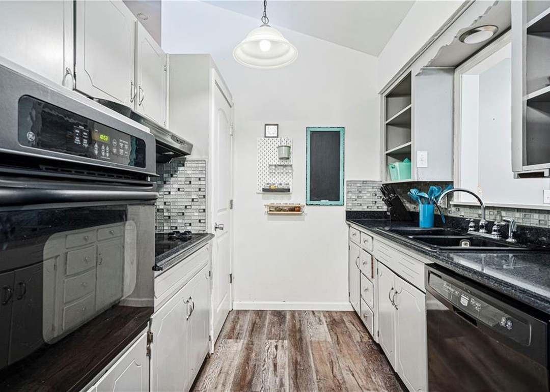 316 Belmont Street — photo 6