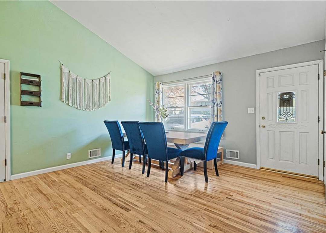 316 Belmont Street — photo 8