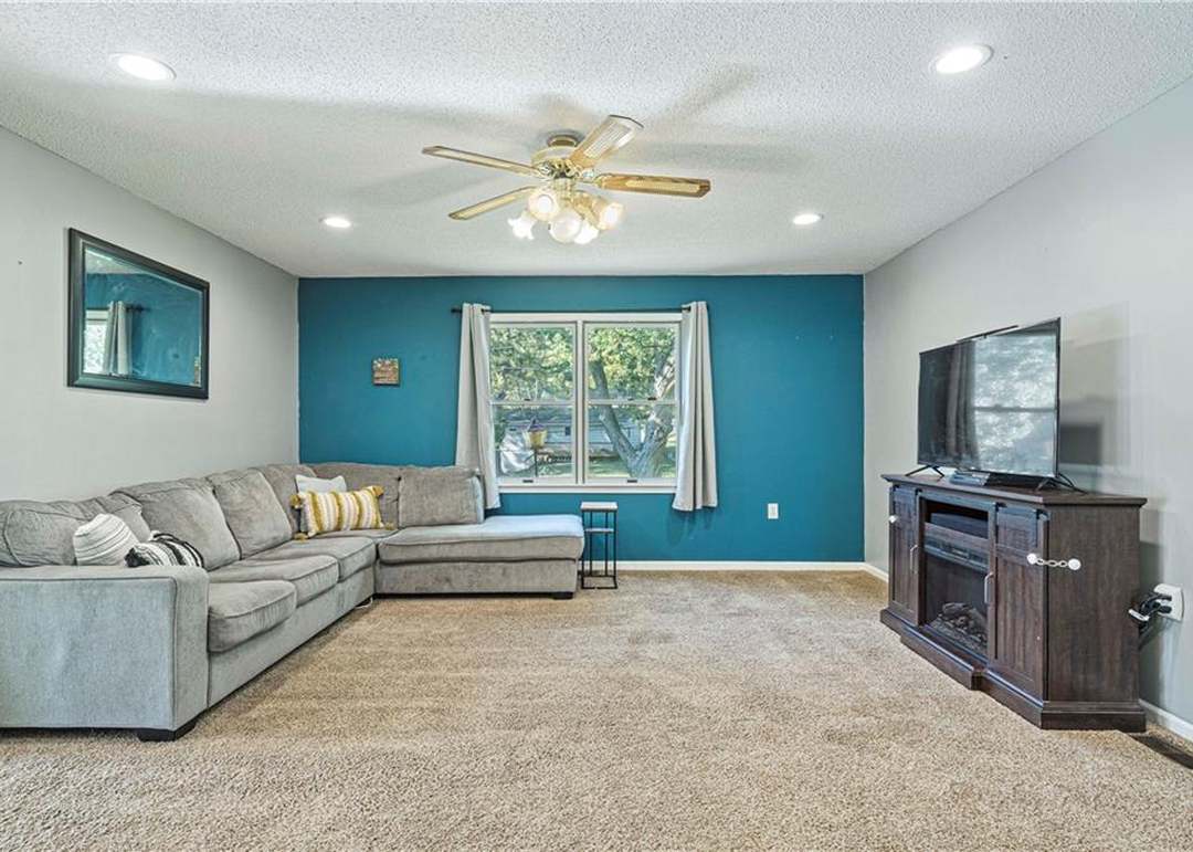 316 Belmont Street — photo 11