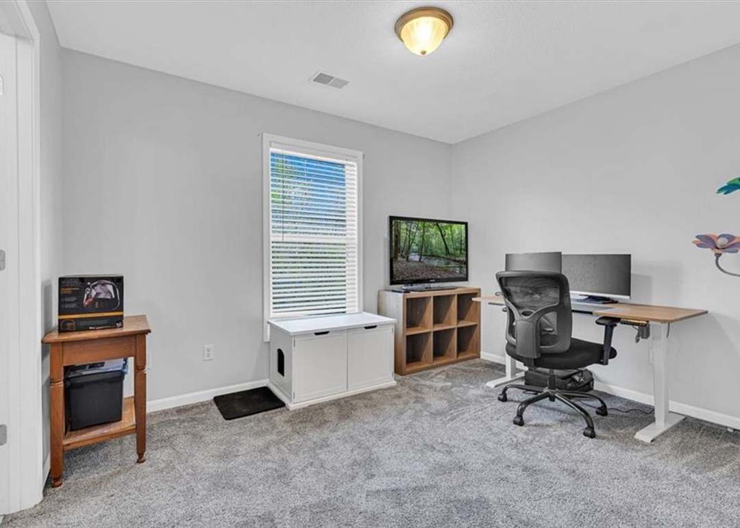 2208 SW MORRIS Drive — photo 5