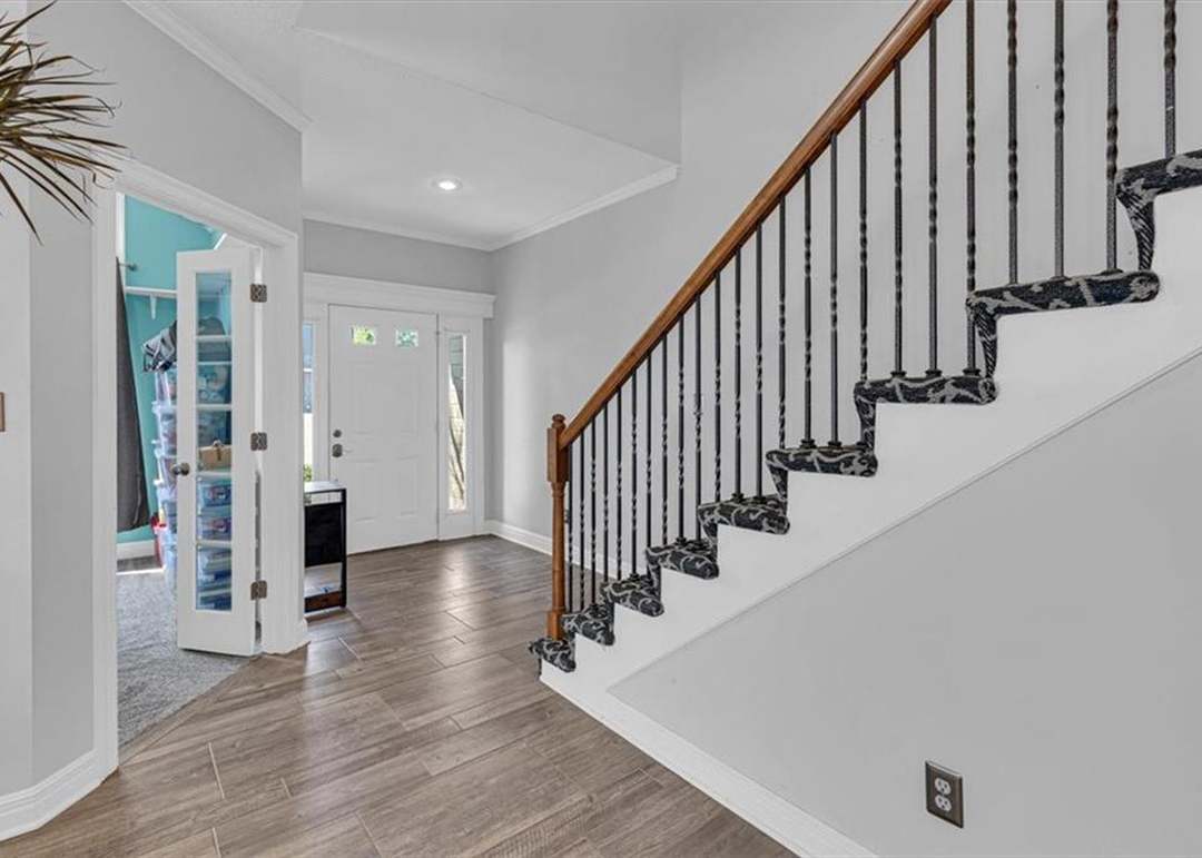 2208 SW MORRIS Drive — photo 10