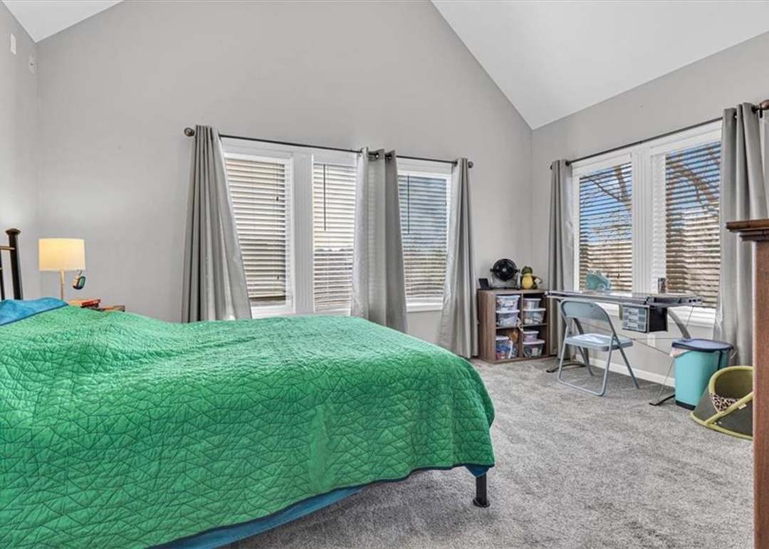 2208 SW MORRIS Drive — photo 25