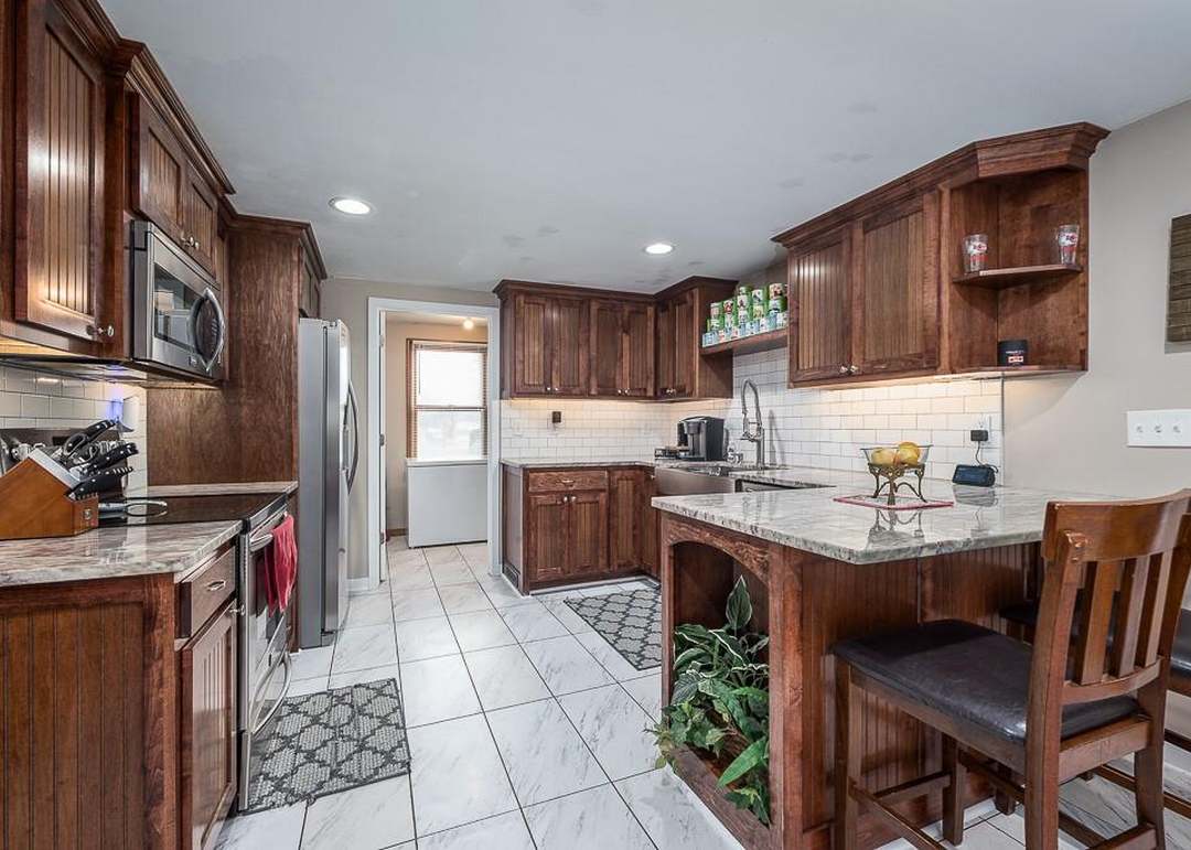 1752 Edwardsville Drive — photo 9