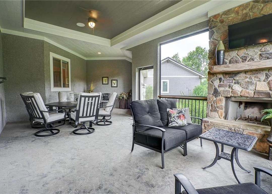 4720 NW Canyon Circle — photo 40