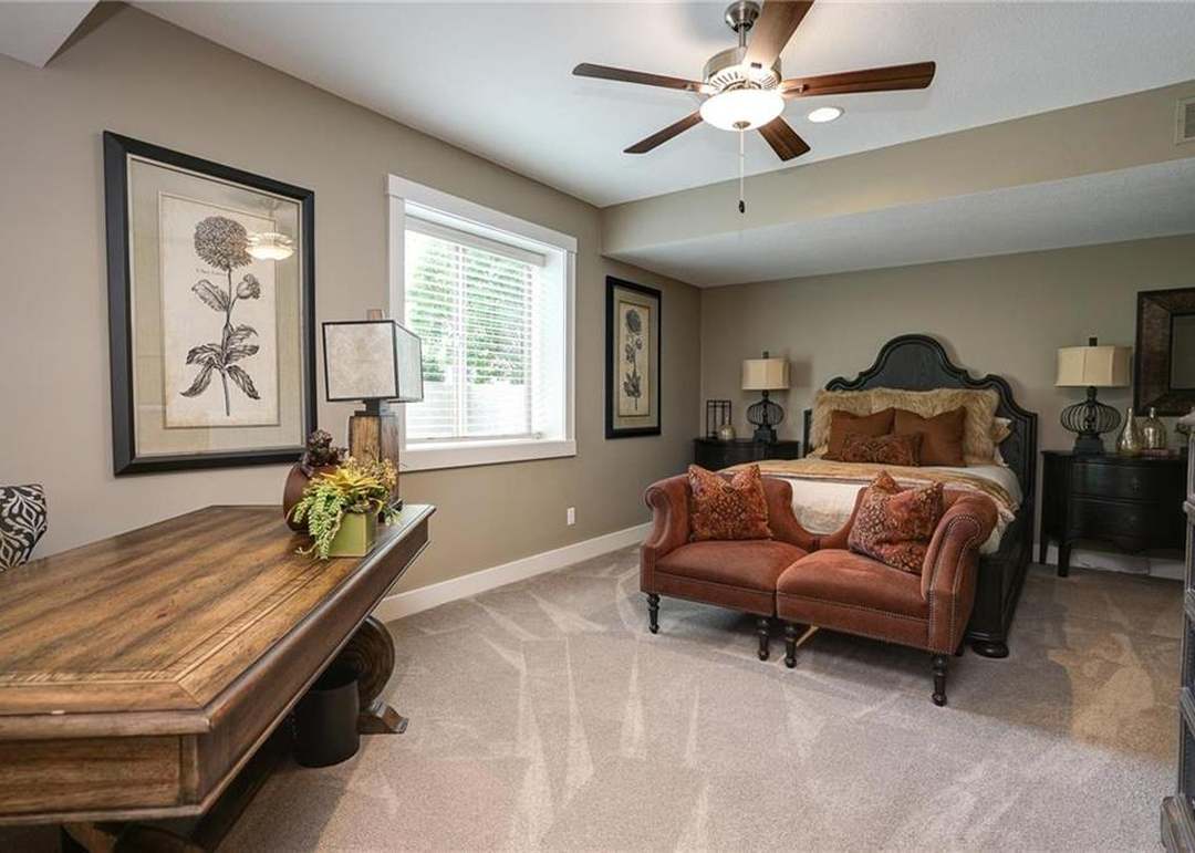 4720 NW Canyon Circle — photo 53